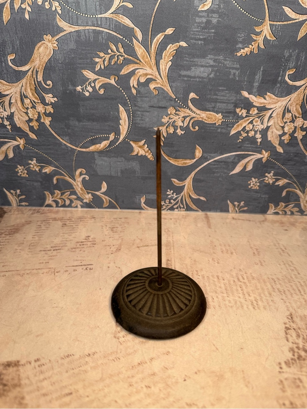 Antique Cast Iron Receipt Spike Paper Holder Desk Check Bill Spear Rusty